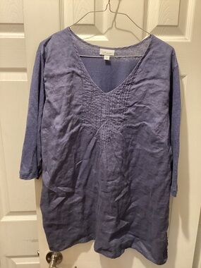 J. Jill Blue V-Neck Linen Tunic with Pintuck Detail